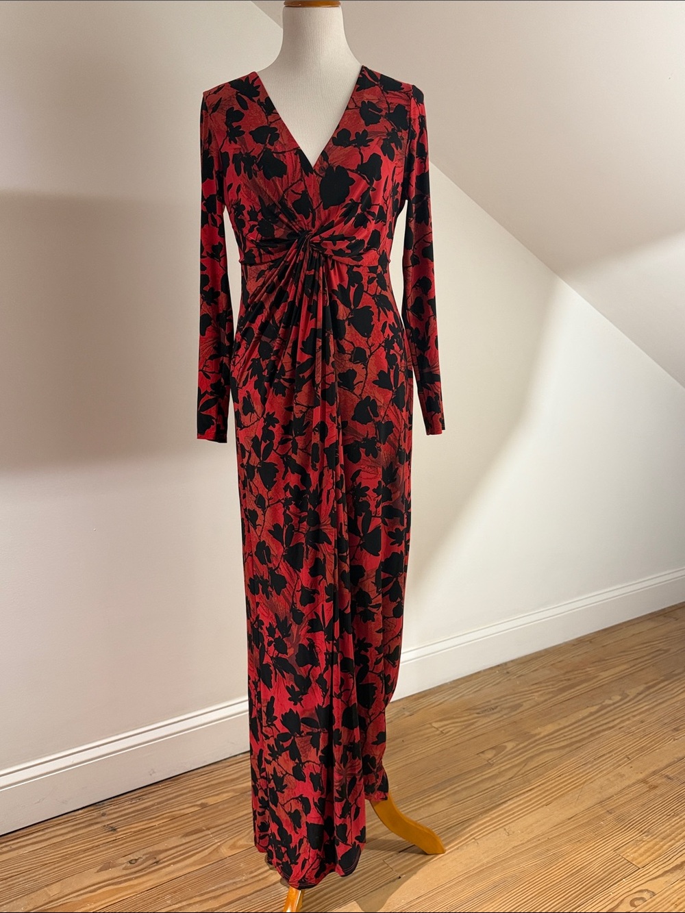 Red & Black Floral Twist-Front Maxi Dress - Women